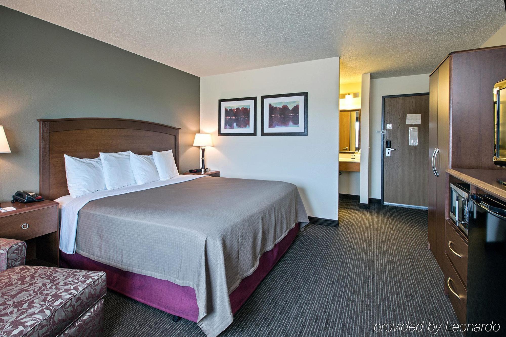 Americinn By Wyndham Grundy Center Ngoại thất bức ảnh